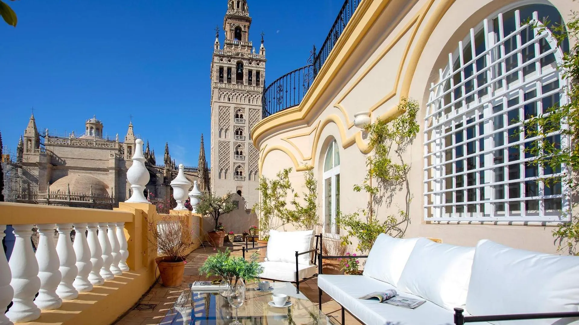 Genteel Home Virgen De Los Reyes Seville 0*,